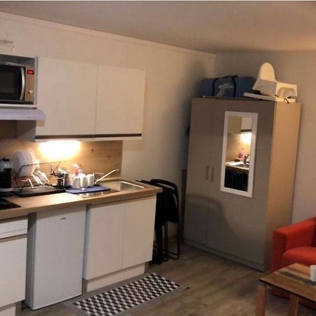 Au Bout Du Bois Piscine Sauna Hammam Accessible En Saison Et Le Logement Accessible Toute L Annee Les Déserts Dış mekan fotoğraf