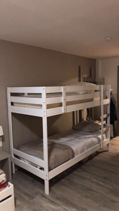 Au Bout Du Bois Piscine Sauna Hammam Accessible En Saison Et Le Logement Accessible Toute L Annee Les Déserts Dış mekan fotoğraf