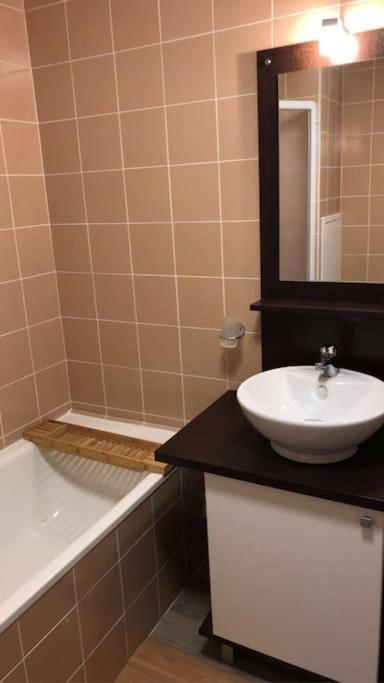 Au Bout Du Bois Piscine Sauna Hammam Accessible En Saison Et Le Logement Accessible Toute L Annee Les Déserts Dış mekan fotoğraf