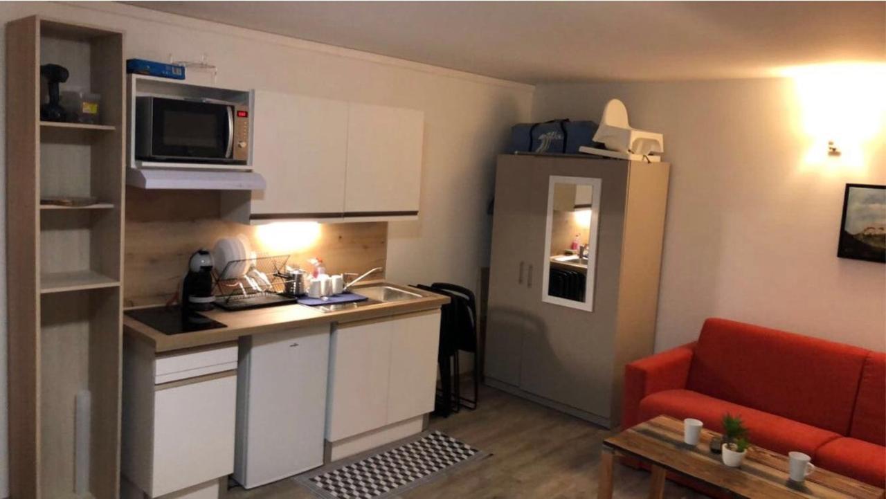 Au Bout Du Bois Piscine Sauna Hammam Accessible En Saison Et Le Logement Accessible Toute L Annee Les Déserts Dış mekan fotoğraf
